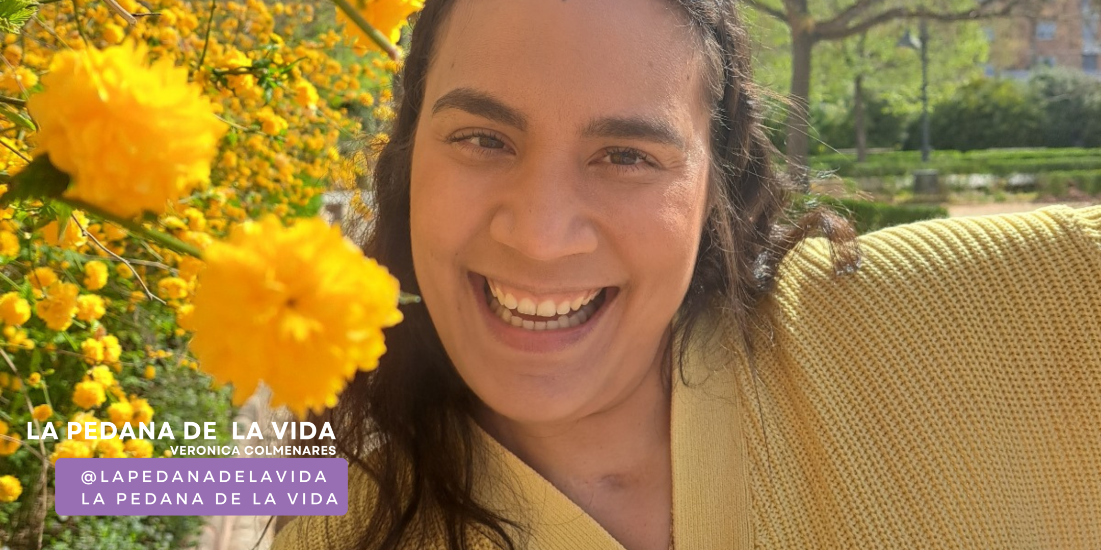 Rostro de Verónica sonriente en primer plano 
