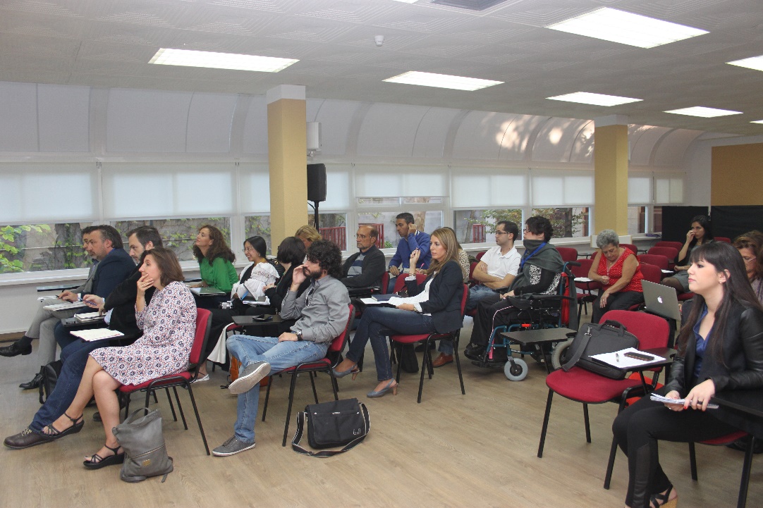 Foto de una clase sobre accesibilidad universal