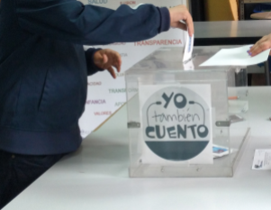 Imagen de una urna con la leyenda 'Yo también cuento'