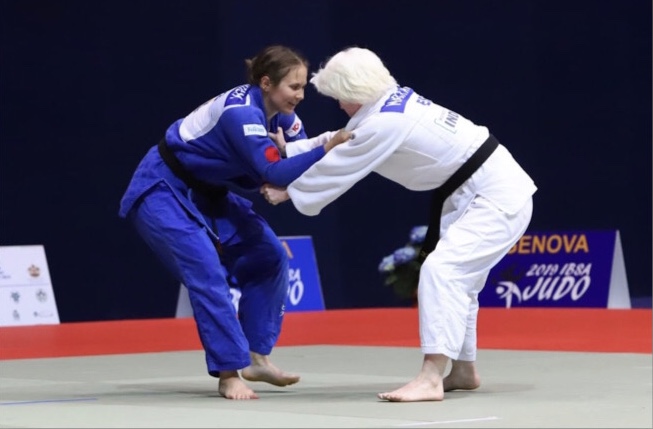Marta practicando judo