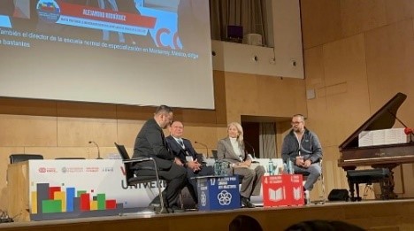 Foto debate durante el congreso