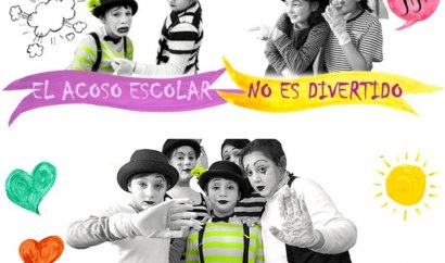 Mosaico de imágenes de niños en blanco y negro con toques de color en el que se lee: "El acoso escolar no es divertido".