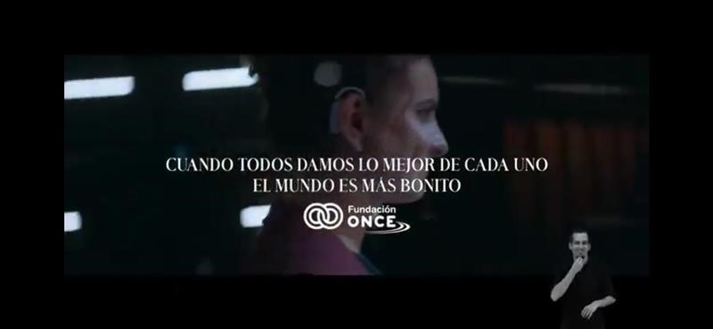 Imagen de la campaña en la que se lee "Cuando todos damos lo mejor de cada uno el mundo es más bonito