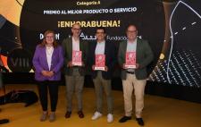 Foto de los galardonados en el acto de entrega de premios 