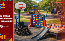 Parque infantil inclusivo con juegos accesibles, canasta de baloncesto, columpios adaptados y silla de ruedas en primer plano