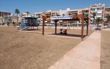 Zona reservada para personas con discapacidad en una playa