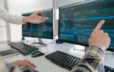 Imagen de gente en formación en uno de los cursos de 'Por Talento Digital'