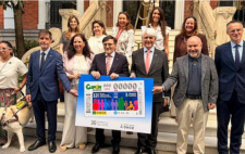 Foto de familia en el acto de presentación del cupón dedicado al  Día de la Justicia Gratuita y del Turno de Oficio
