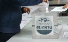 Imagen de una urna con la leyenda 'Yo también cuento'