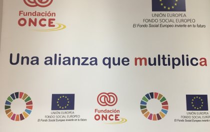 Imagen con logos de Fundación ONCE y la Unión Europea en la que se lee: 