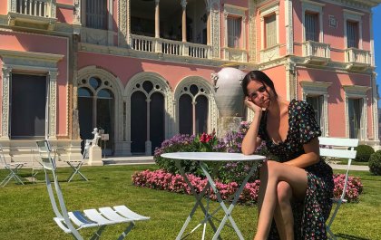 Olivia en Villa Ephrussi de Rothschild, en un pueblecito al lado de Niza