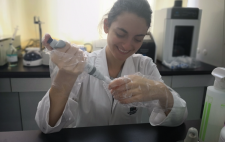 Imagen de Stephany en el laboratorio