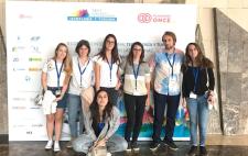 Grupo de estudiantes asistentes al congreso