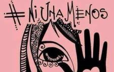 Ilustración de mujer con el texto "#Ni una menos"