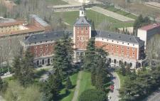 Fachada de la Universidad Complutense de Madrid