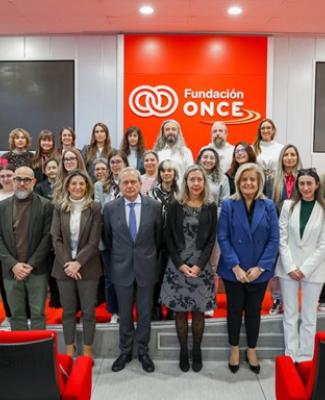 Foto de familia de la clausura de la V edición y apertura de la VI del Programa RADIA 