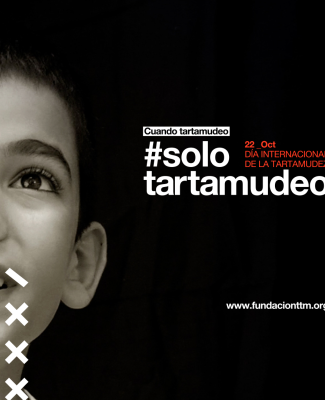 Imagen de la campaña de la Fundación TTM en la que se ve parte de la cara del hijo de Carlos y se lee: #solo tartamudeo