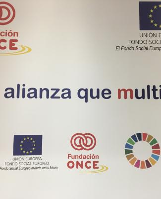 Imagen con logos de Fundación ONCE y la Unión Europea en la que se lee: "Una alianza que multiplica"