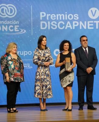 Imagen de la recogida del galardón
