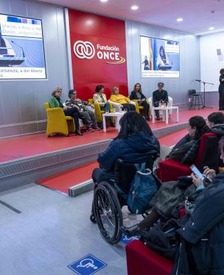 Marina en la presentación de #MásqueCapaz