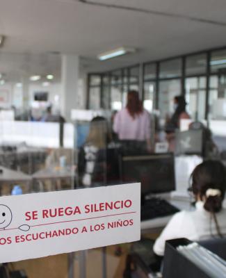 Sala escucha teléfono Fundación ANAR